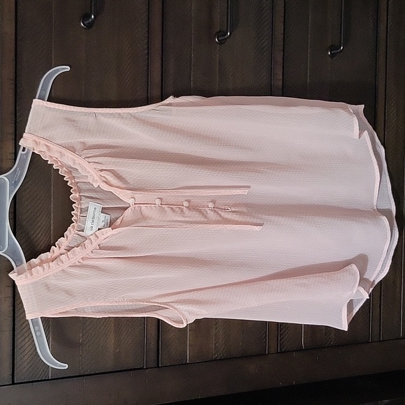 Liz Claiborne Tops - EUC Pink and White Sheer Sleeveless Top